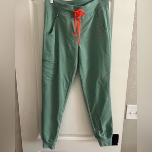 Figs surgical Green jogger pant small